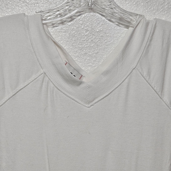 NWOT Bdg ribbed too size large - Picture 2 of 12